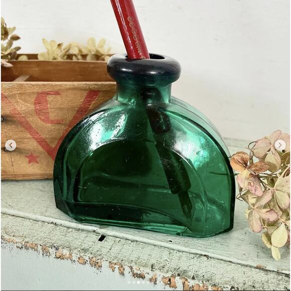 Vintage Teal Green Glass Inkwell Plus Dixon Calligraphy Wood Dip Pen USA - Picture 3 of 8